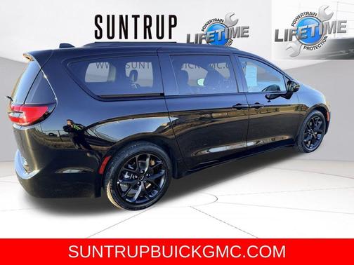 2025 Chrysler Pacifica Limited