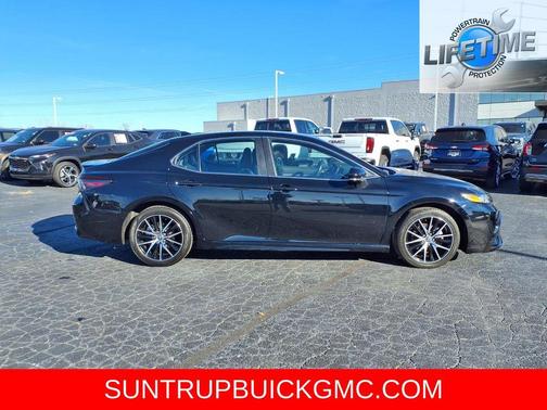 2023 Toyota Camry SE