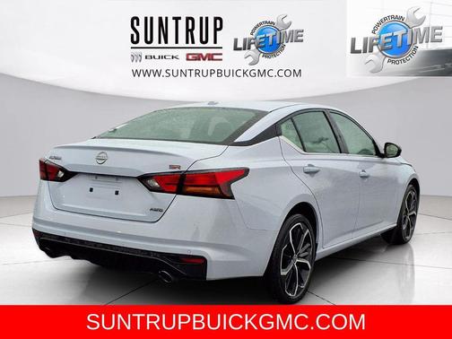 2025 Nissan Altima SR