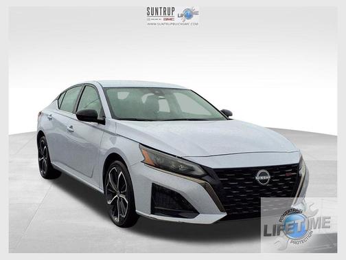 2025 Nissan Altima SR