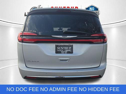 Silver Mist Clearcoat 2024 Chrysler Pacifica Touring-L