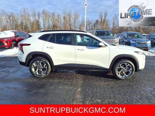 2025 Chevrolet Trax LT