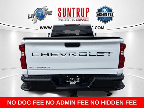 Summit White 2024 Chevrolet Silverado 2500 Custom