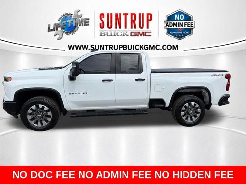Summit White 2024 Chevrolet Silverado 2500 Custom