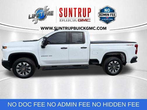 Summit White 2024 Chevrolet Silverado 2500 Custom