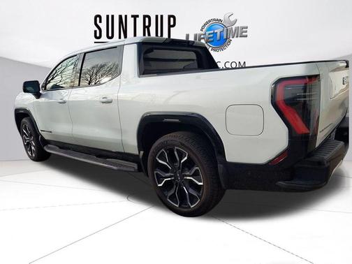 2025 GMC Sierra EV Denali