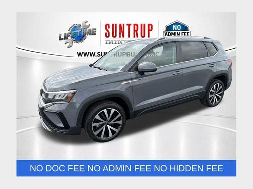 Pure Gray 2022 Volkswagen Taos 1.5T SE