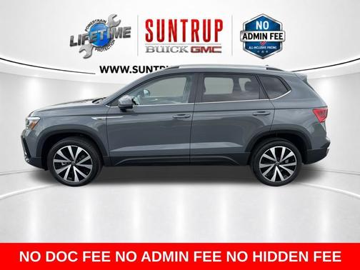 Pure Gray 2022 Volkswagen Taos 1.5T SE