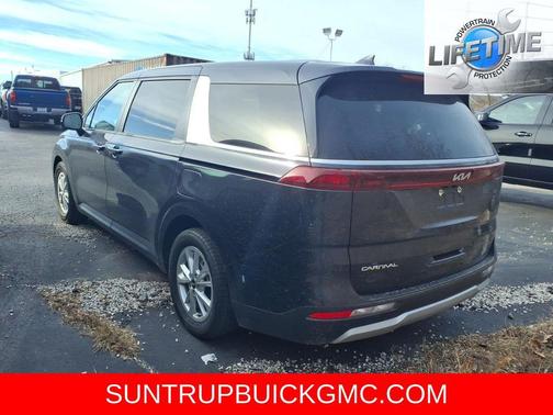 2024 Kia Carnival LX