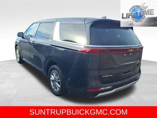 2024 Kia Carnival LX