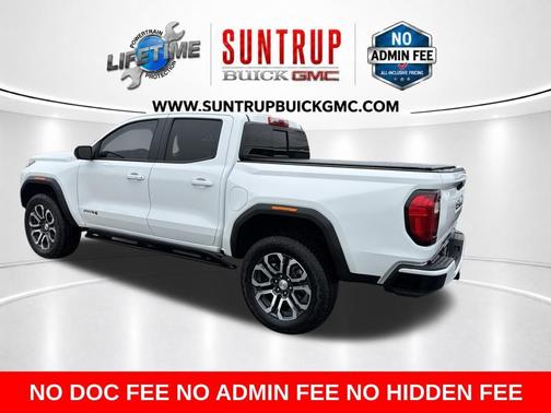 Summit White 2024 GMC Canyon AT4