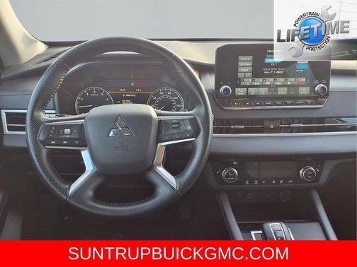 2024 Mitsubishi Outlander SE
