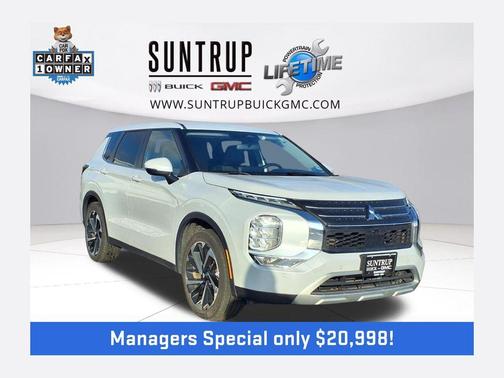 2024 Mitsubishi Outlander SE