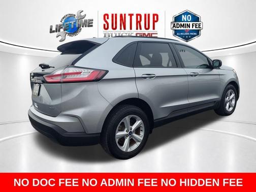 Silver Metallic 2022 Ford Edge SE