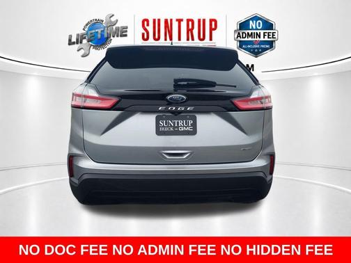 Silver Metallic 2022 Ford Edge SE