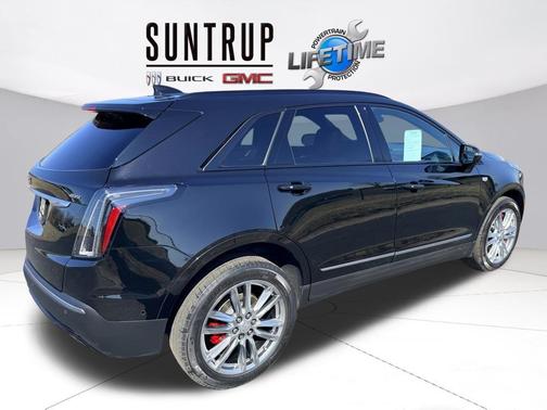 2022 Cadillac XT5 Sport