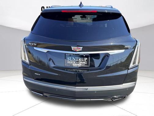2022 Cadillac XT5 Sport