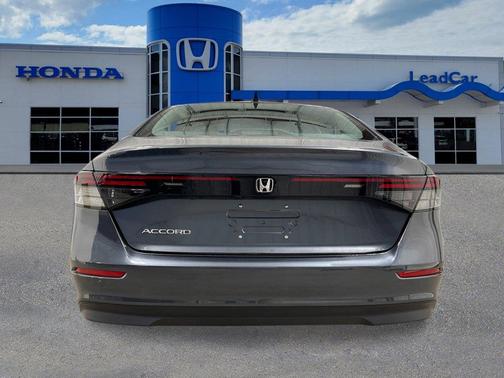Meteorite Gray Metallic 2026 Honda Accord SE