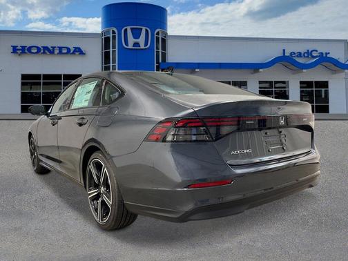 Meteorite Gray Metallic 2026 Honda Accord SE