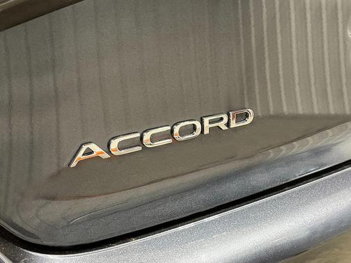Meteorite Gray Metallic 2026 Honda Accord SE