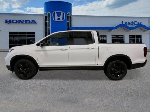 Platinum White Pearl 2026 Honda Ridgeline Black Edition