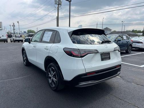 Platinum White Pearl 2024 Honda HR-V EX-L