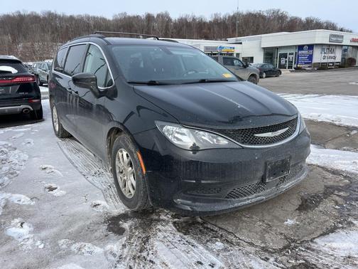 2021 Chrysler Voyager LXI