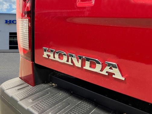 Radiant Red Metallic II 2026 Honda Ridgeline RTL