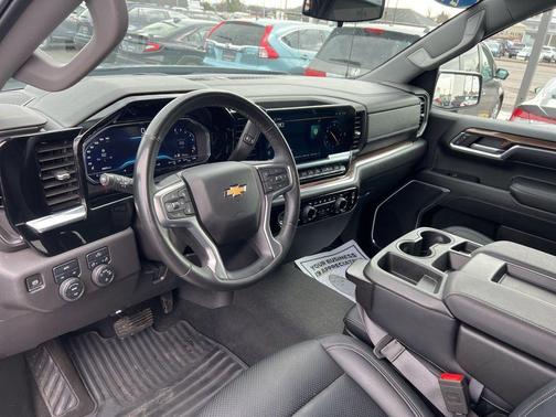 Lakeshore Blue Metallic 2024 Chevrolet Silverado 1500 LT