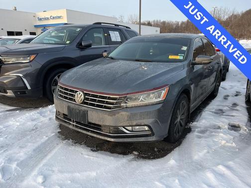 2017 Volkswagen Passat 1.8T SE