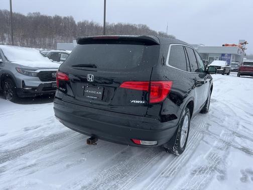 2016 Honda Pilot LX