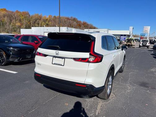 Platinum White Pearl 2026 Honda CR-V EX