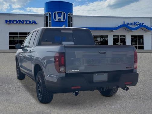 Sonic Gray Pearl 2026 Honda Ridgeline TrailSport+