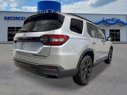 Solar Silver Metallic 2026 Honda Pilot Black Edition