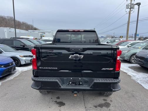 2023 Chevrolet Silverado 1500 ZR2