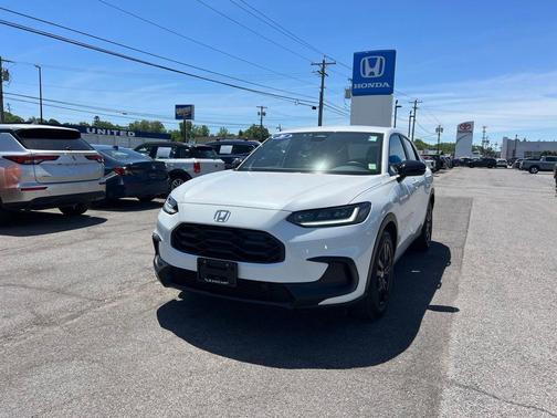 Platinum White Pearl 2026 Honda HR-V Sport