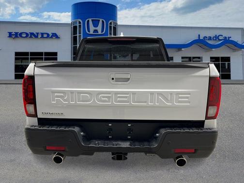 Platinum White Pearl 2026 Honda Ridgeline Black Edition