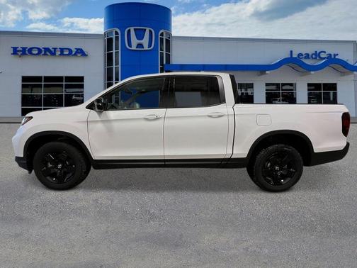 Platinum White Pearl 2026 Honda Ridgeline Black Edition