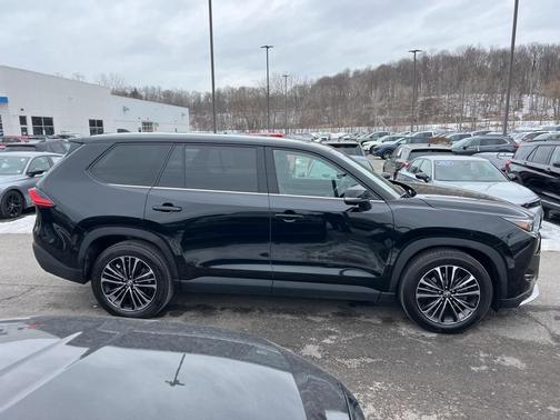 2024 Toyota Grand Highlander Hybrid MAX Platinum