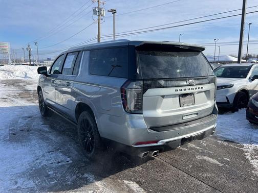 2025 Chevrolet Suburban High Country