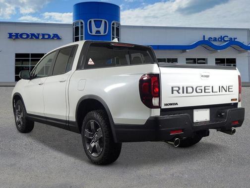 Platinum White Pearl 2026 Honda Ridgeline TrailSport