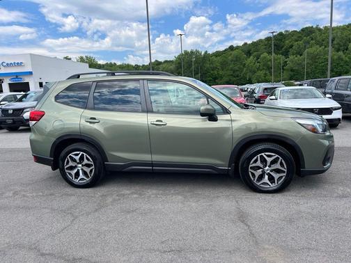 Jasper Green Metallic 2020 Subaru Forester Premium