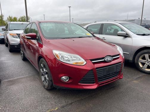 Ruby Red 2014 Ford Focus SE