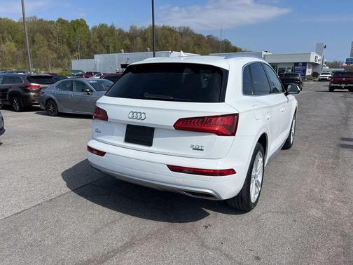 Ibis White 2018 Audi Q5 2.0T Prestige