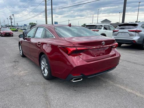 Ruby Flare Pearl 2022 Toyota Avalon XLE