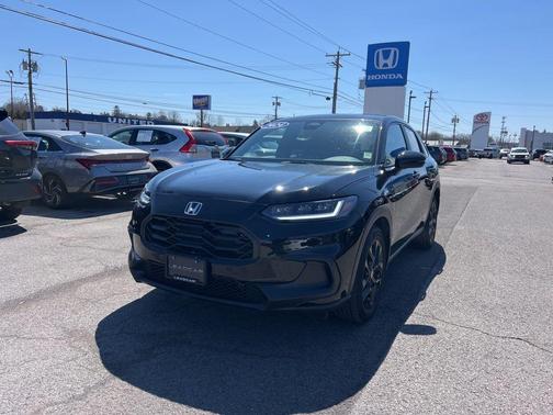 Crystal Black Pearl 2024 Honda HR-V Sport
