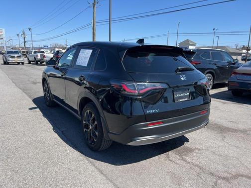 Crystal Black Pearl 2024 Honda HR-V Sport