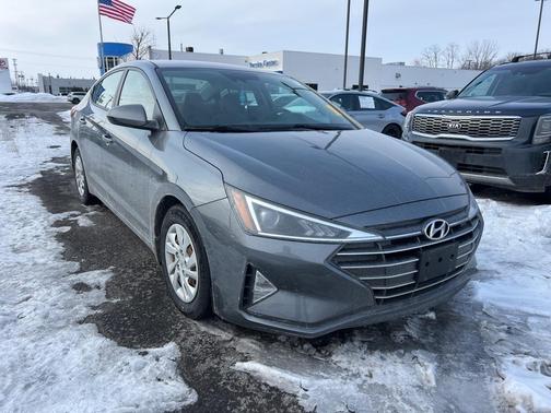 2020 Hyundai ELANTRA SE