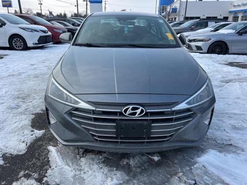 2020 Hyundai ELANTRA SE