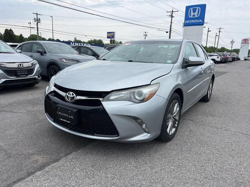 2016 Toyota Camry XLE